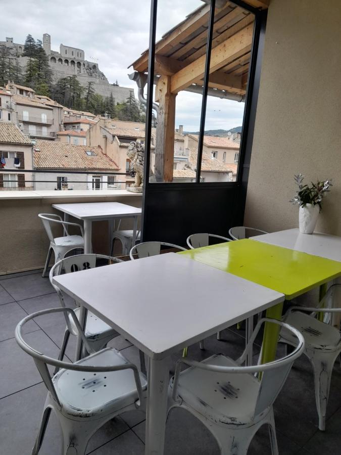 Les Mirabelles Chambres D'Hotes Sisteron Dış mekan fotoğraf