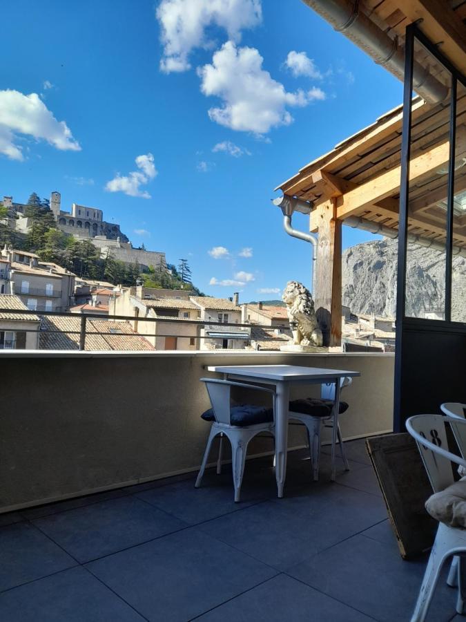 Les Mirabelles Chambres D'Hotes Sisteron Dış mekan fotoğraf